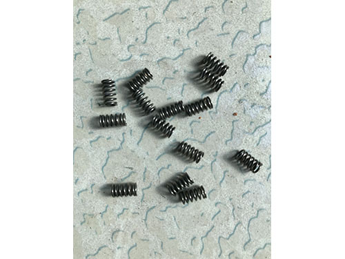 進(jìn)口鎳鉻合金絲高溫彈簧1 進(jìn)口鎳鉻合金絲高溫彈簧1